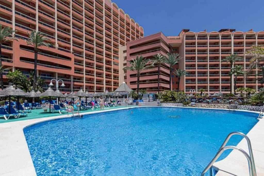 797 Holiday Rentals- Apartamento En Hotel Sunset Frente Al Mar Benalmadena Bagian luar foto