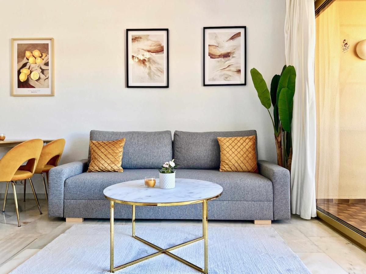 797 Holiday Rentals- Apartamento En Hotel Sunset Frente Al Mar Benalmadena Bagian luar foto