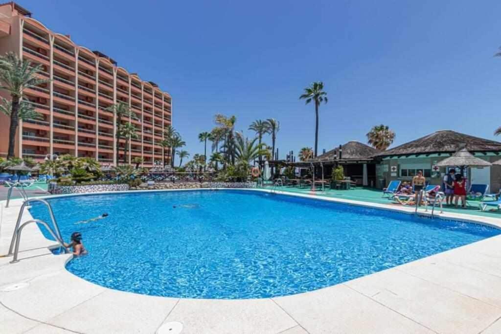 797 Holiday Rentals- Apartamento En Hotel Sunset Frente Al Mar Benalmadena Bagian luar foto