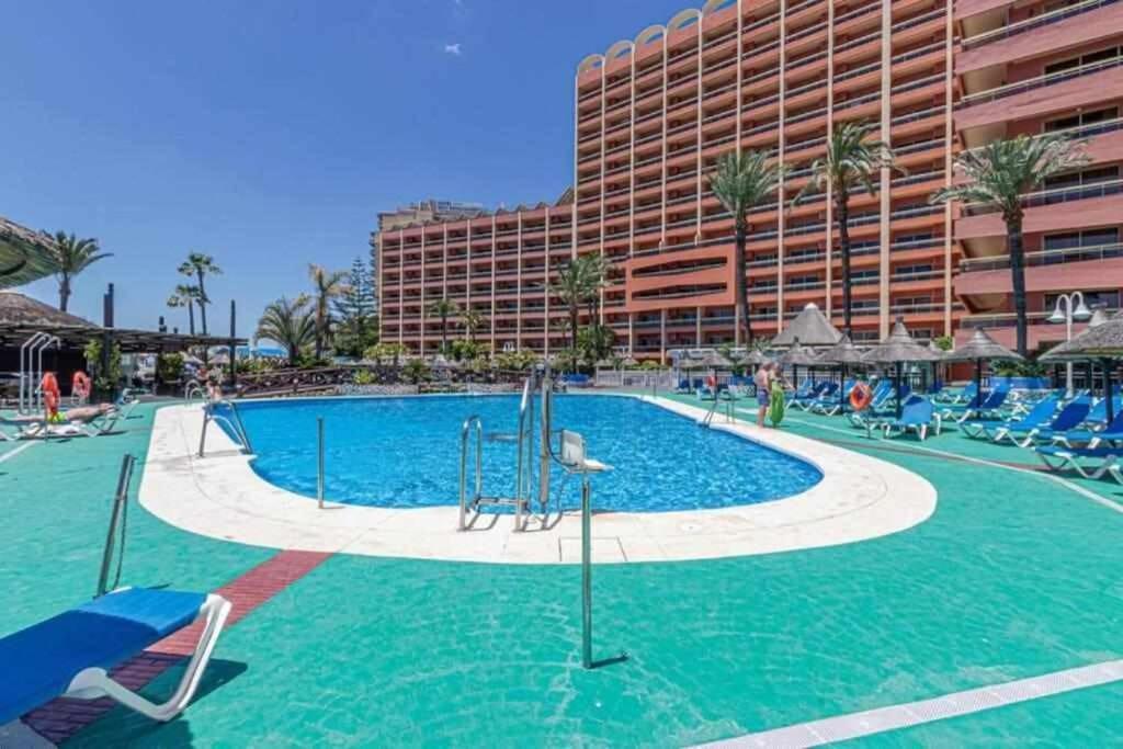 797 Holiday Rentals- Apartamento En Hotel Sunset Frente Al Mar Benalmadena Bagian luar foto