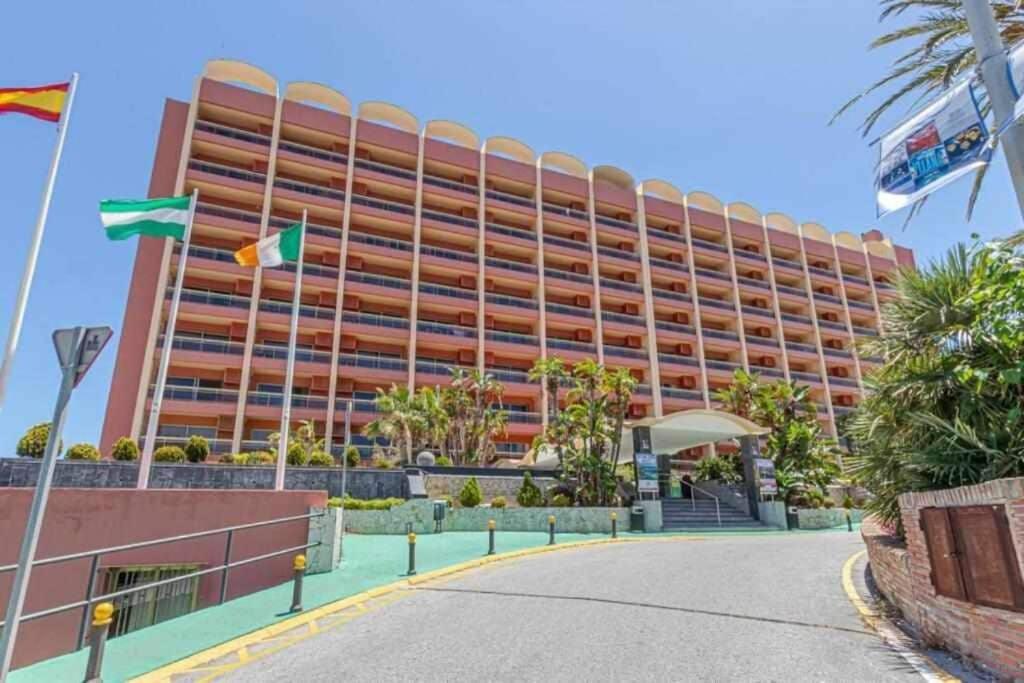 797 Holiday Rentals- Apartamento En Hotel Sunset Frente Al Mar Benalmadena Bagian luar foto