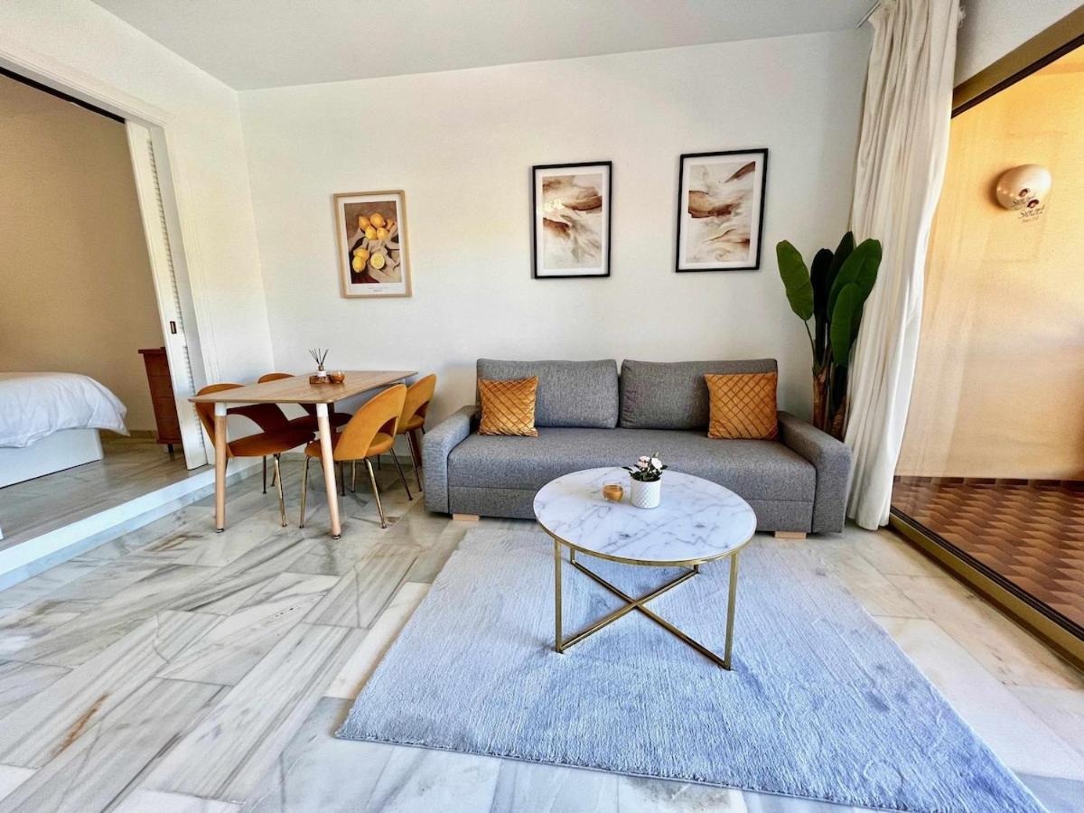 797 Holiday Rentals- Apartamento En Hotel Sunset Frente Al Mar Benalmadena Bagian luar foto